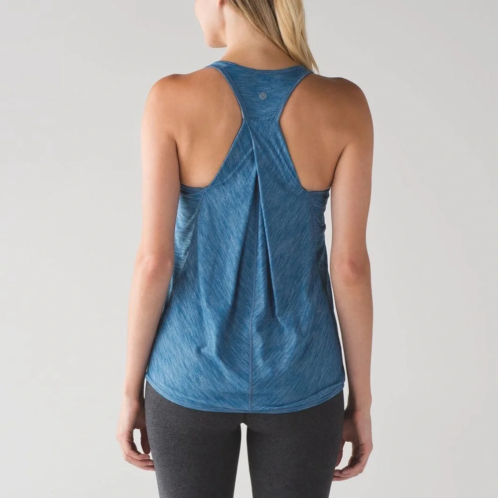 Lululemon Essential Tank Heathered Jet Set Blue Size 12 - Picture 2 of 5